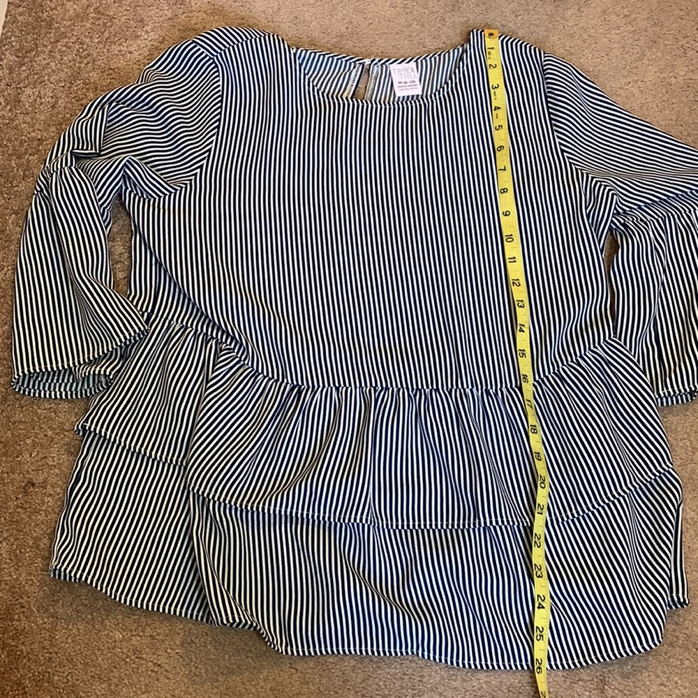 EUC Vertical Striped Women’s Ruffle Long Sleeve Blouse - Picture 6 of 7